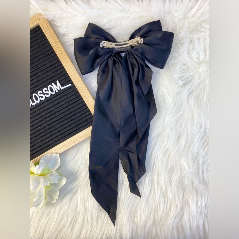 Big Hair Bow Satin Ribbon 🎀 Clip On Black Long Bow Goth Dark Punk - Picture 3 of 7